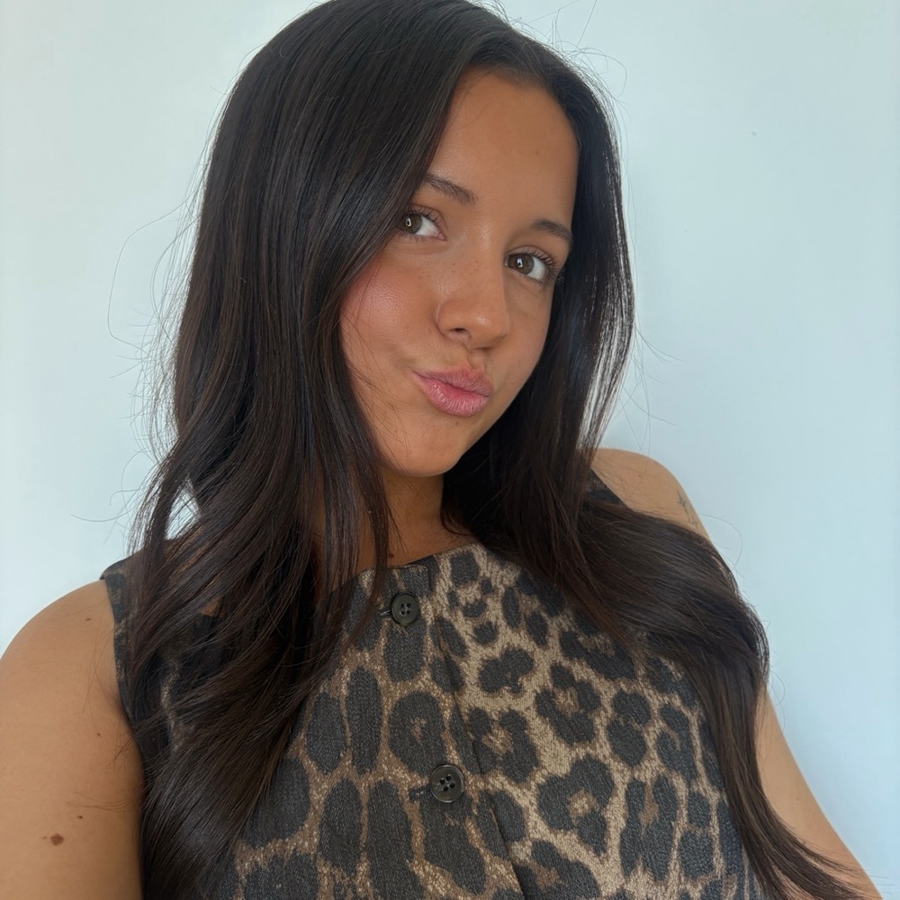 Meet your Posher, Alexia